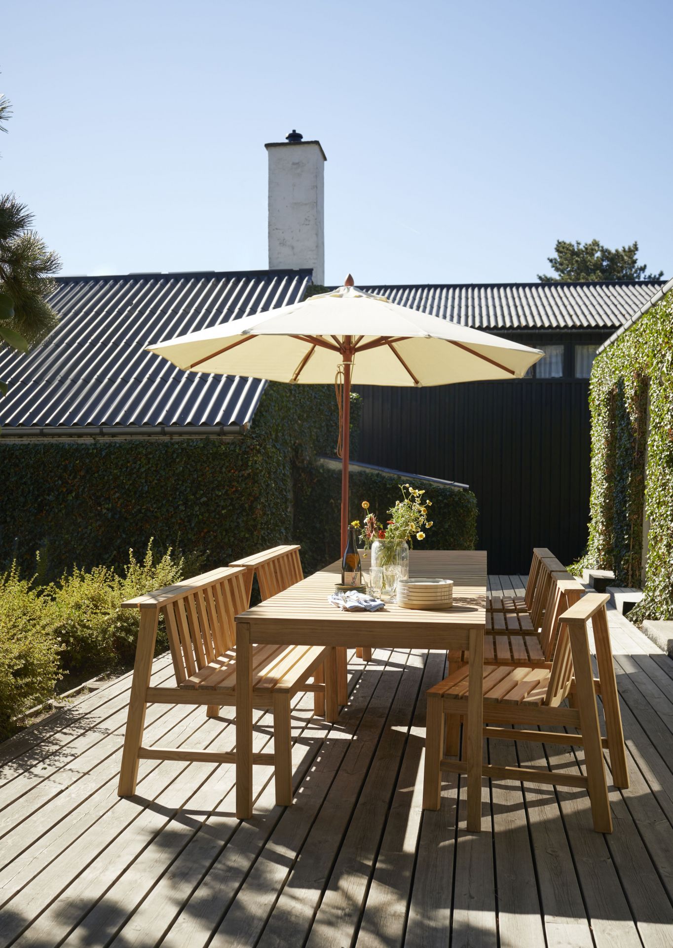 Cadence Bank Teak Outdoor Skagerak by Fritz Hansen