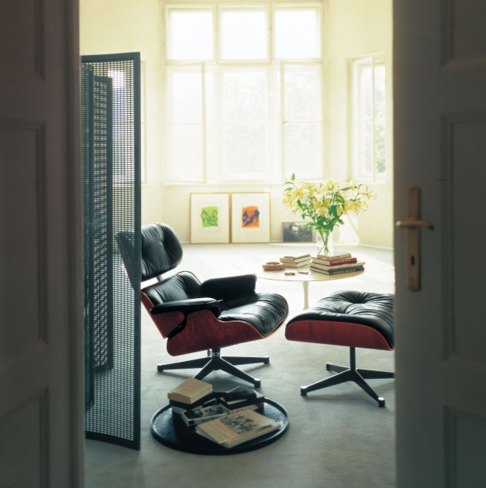 Eames Lounge Chair & Ottoman Armchair Leder Premium Vitra Seiten poliert- schwarz Leder Premium F schwarz Palisander