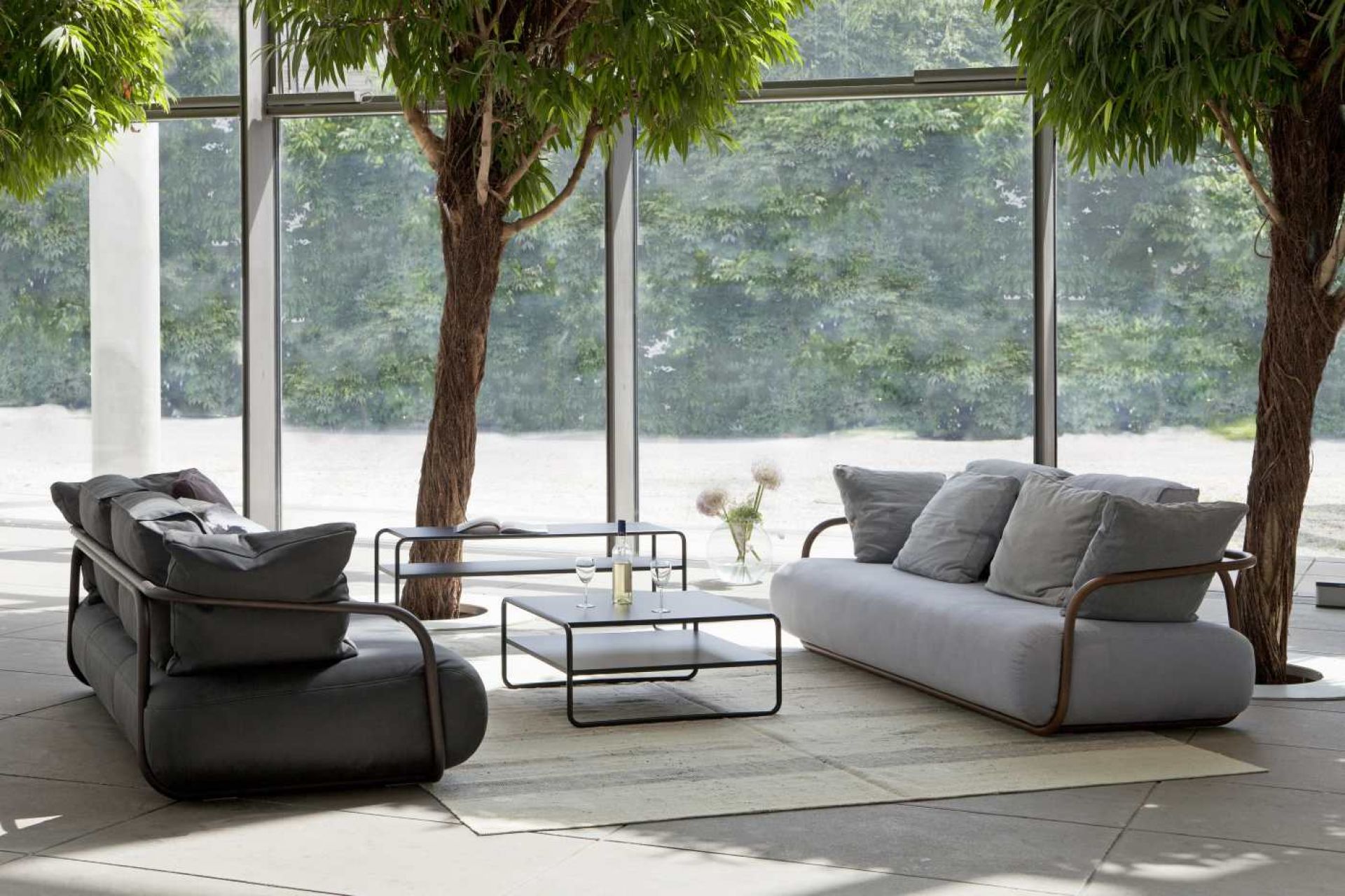 B 10/1 Stahlrohr Klassiker Beistelltisch Thonet