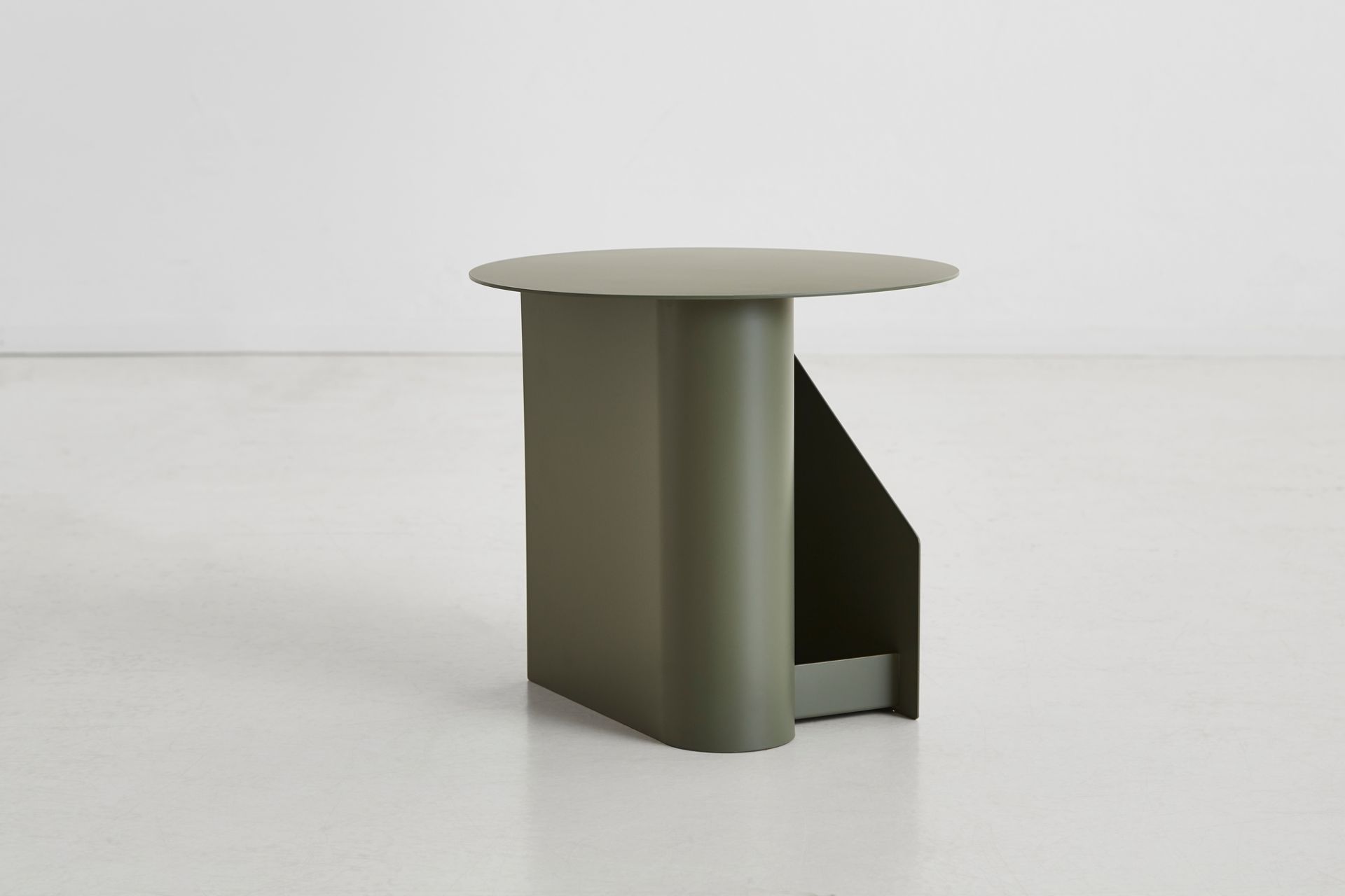 Sentrum Side Table Beistelltisch Staubiges grün Woud EINZELSTÜCK