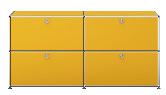 USM Haller Sideboard in Goldgelb mit vier Klappen und verchromtem Gestell.