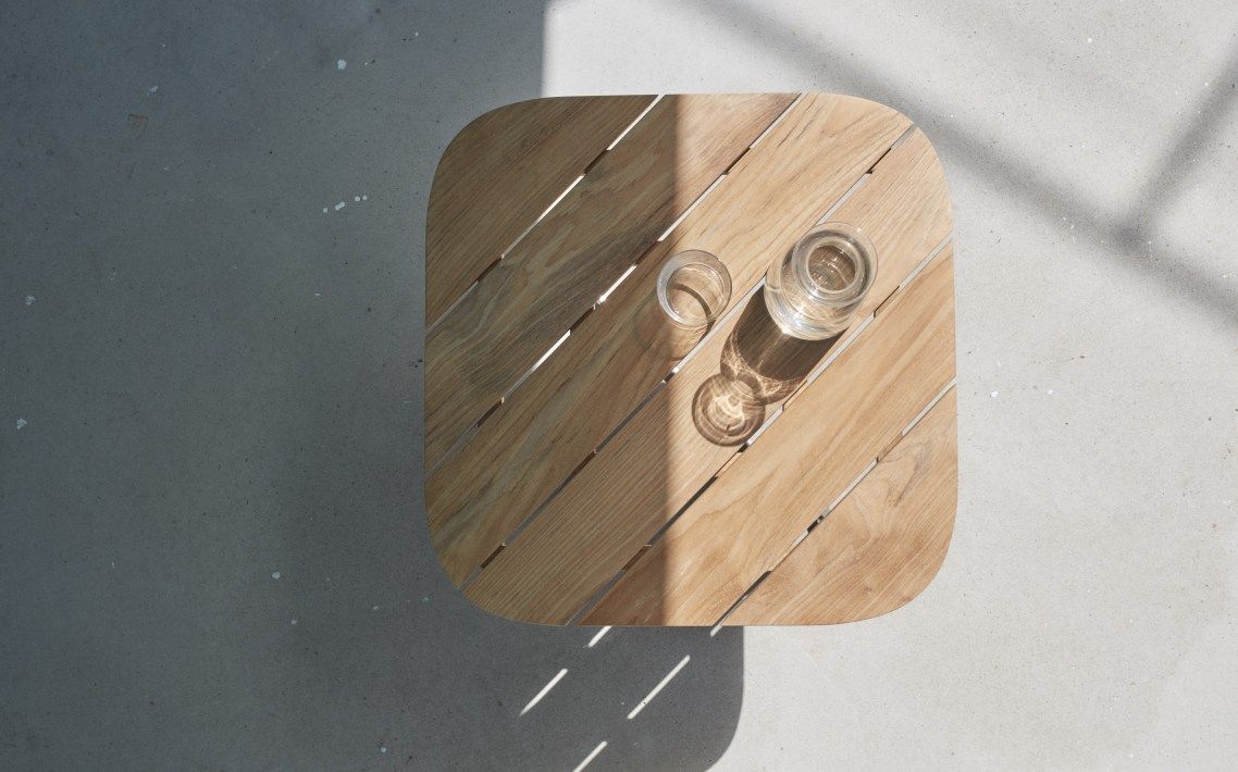 Lilium Lounge Table Tisch Outdoor Skagerak by Fritz Hansen 