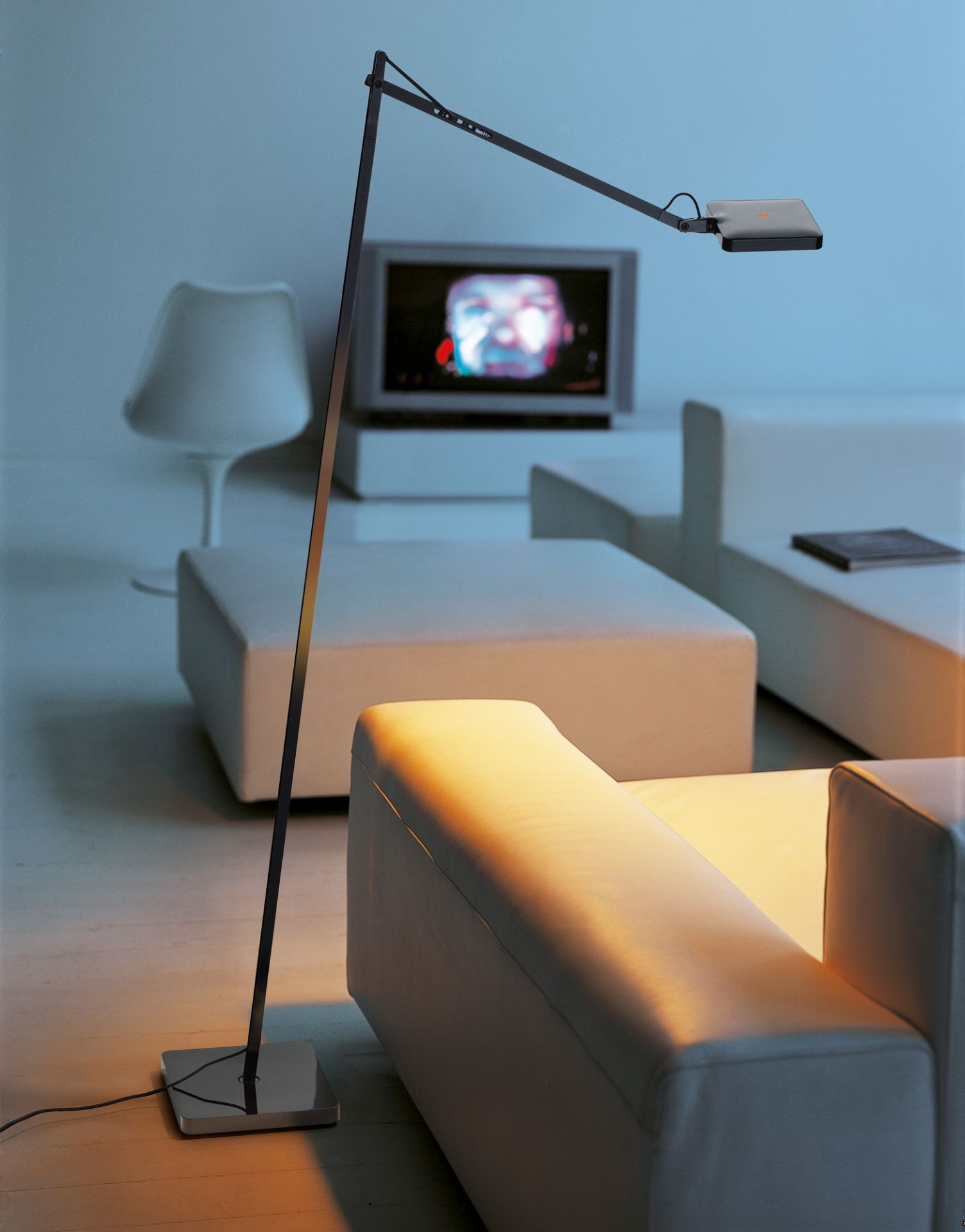 Kelvin LED F Stehleuchte Flos