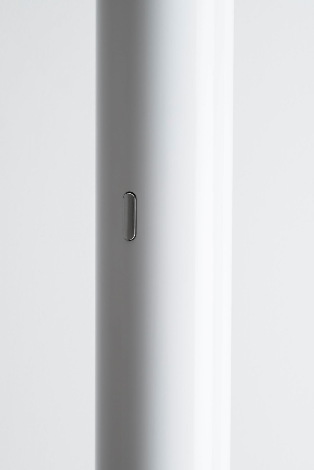 Ilio LED Stehleuchte Weiß glänzend Artemide