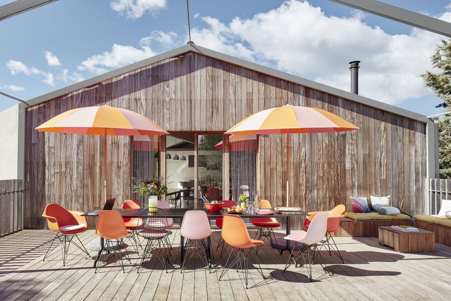 Eames Plastic Arm Chair DAR Stuhl mit Sitzpolster Vitra