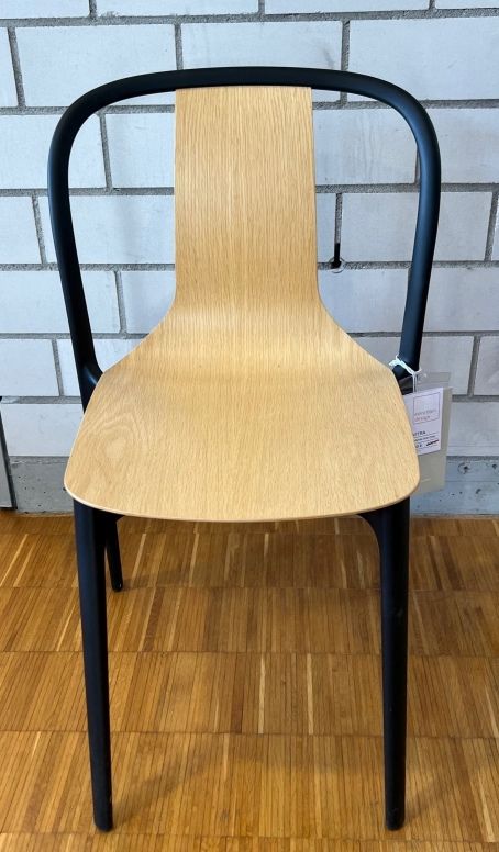 Belleville Chair Wood Stuhl SCHALE EICHE NATUR / GESTELL POLYAMID SCHWARZ Vitra AUSSTELLUNGSSTÜCK
