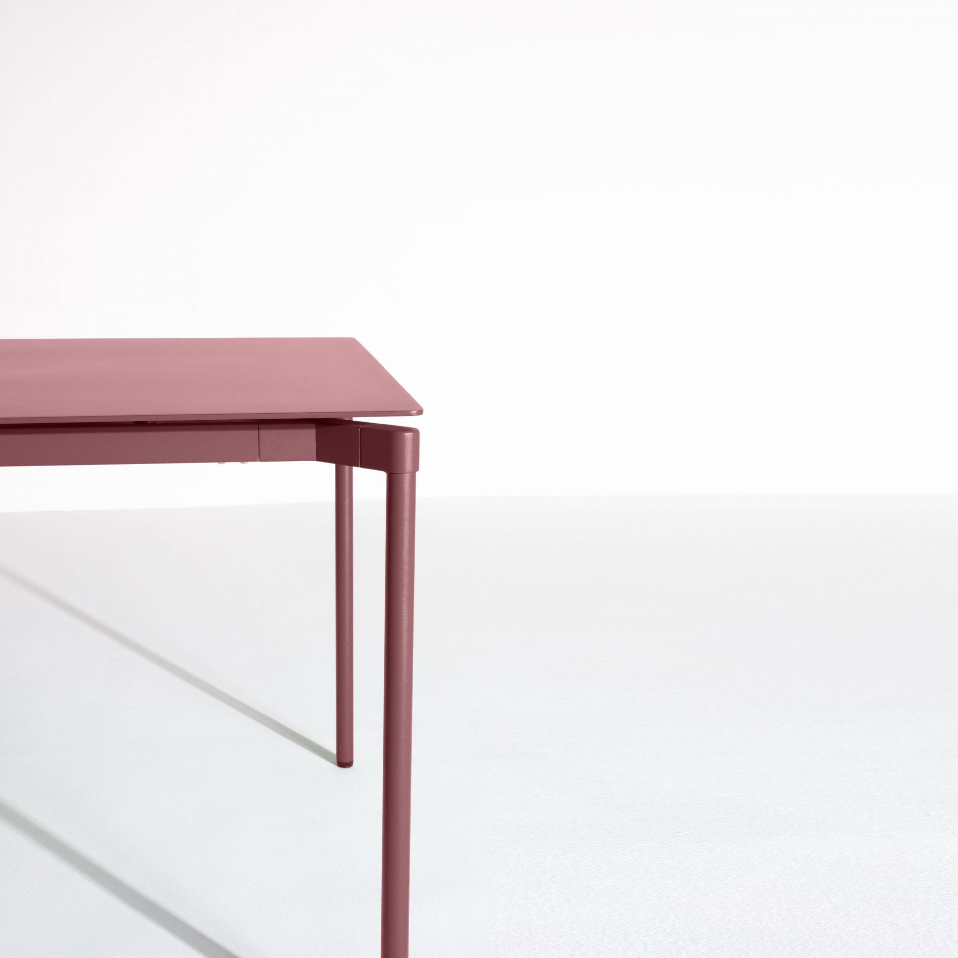 Fromme Dining Table Rectangular Esstisch Rechteckig Petite Friture Braunrot Fromme Dining Table Rectangular Esstisch Rechteckig Petite Friture Braunrot
