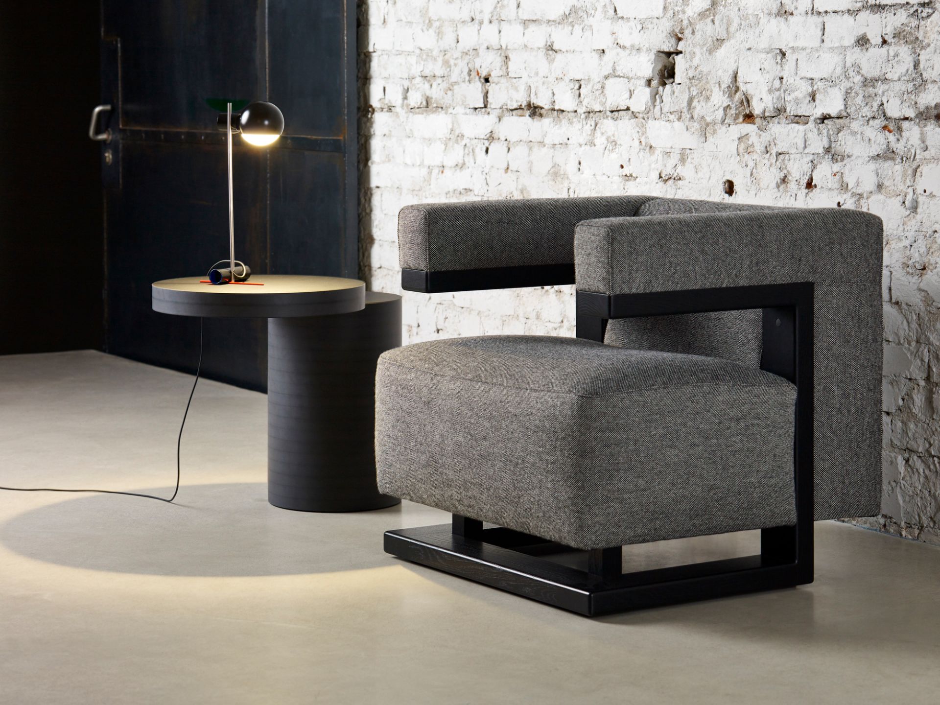 Gropius F51 Sessel Bauhaus Reedition Tecta Hallingdal 130 Grau / Gestell Eiche massiv