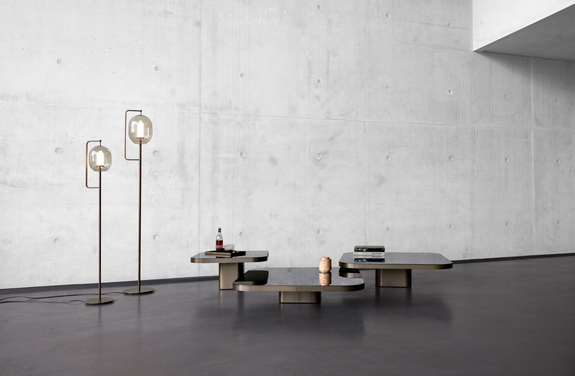 Bow Coffee Tisch No. 3 ClassiCon