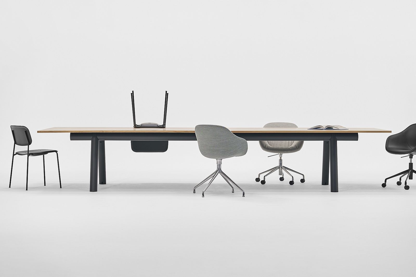 Boa Table Tisch / Konferenztisch B 420 x T 110 x H 75 cm Hay 