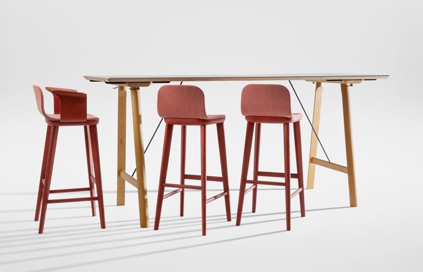 Aeon Comfort Barstool Barhocker mit Armlehnen Vollgepolstert Zeitraum   