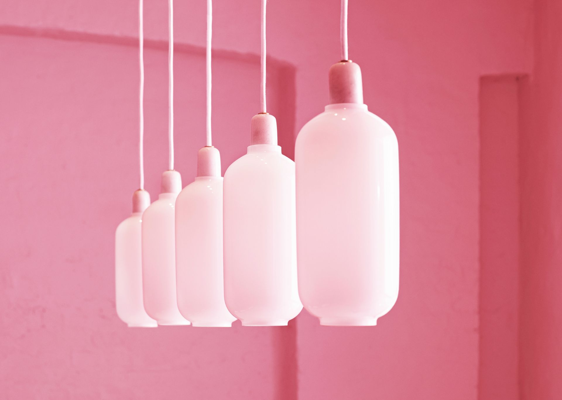 Amp Lamp Hängeleuchte  Ø 11,2 x H 26 cm / GOLD-GRÜN Normann Copenhagen EINZELSTÜCK