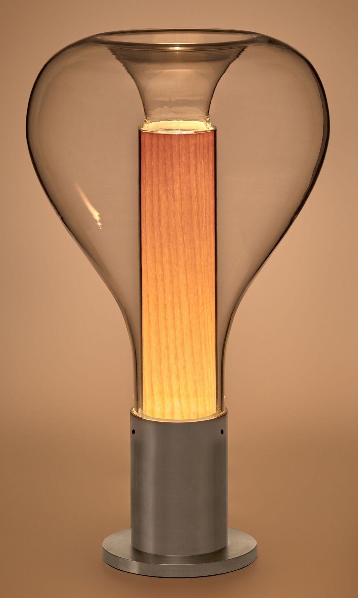 Eris Tischleuchte schwarzer Sockel Buche LZF Lamps