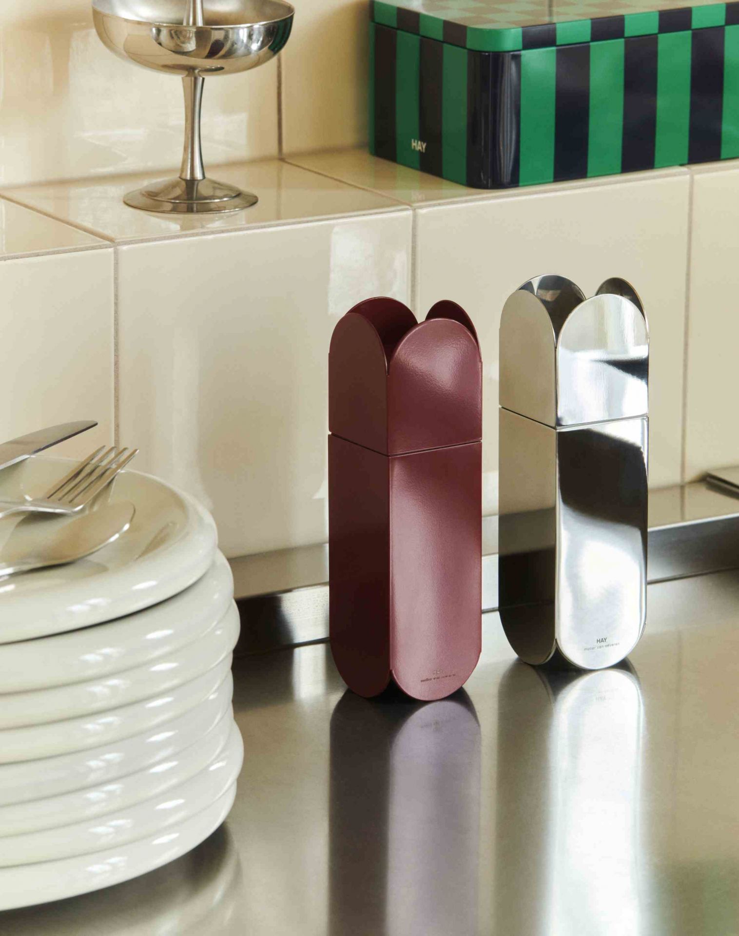 Arcs Salt & Pepper Grinder Mirror Salz & Pfeffermühle Spiegel Hay