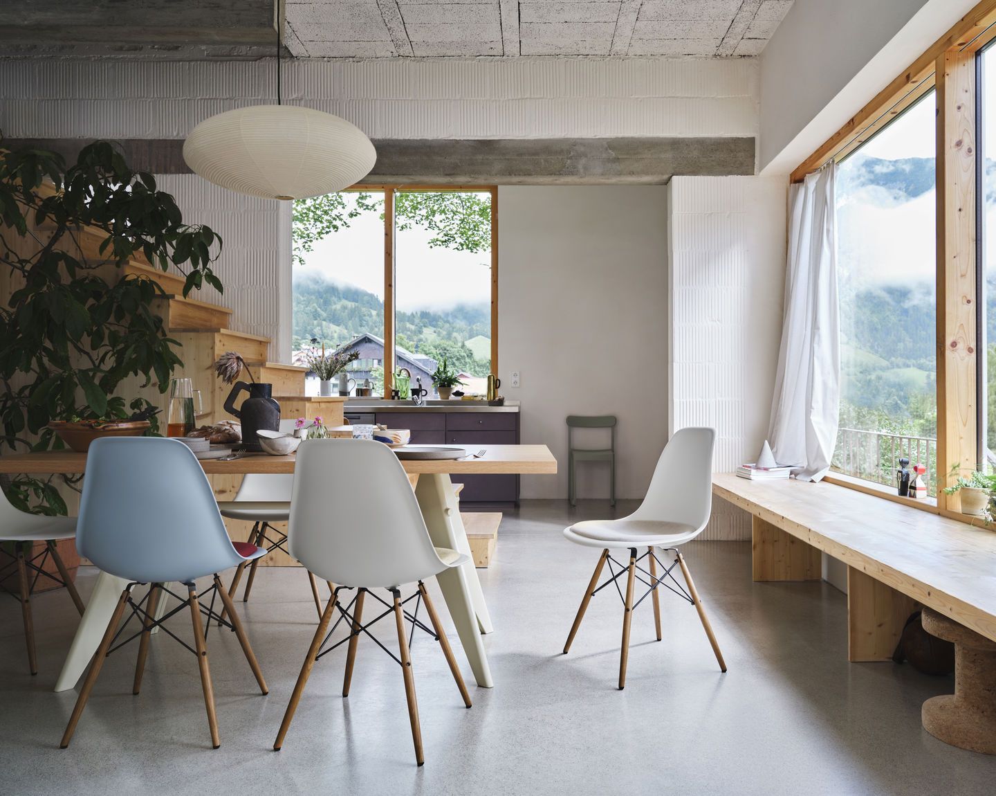 Eames Plastic Side Chair DSW Stuhl Vollpolster Vitra