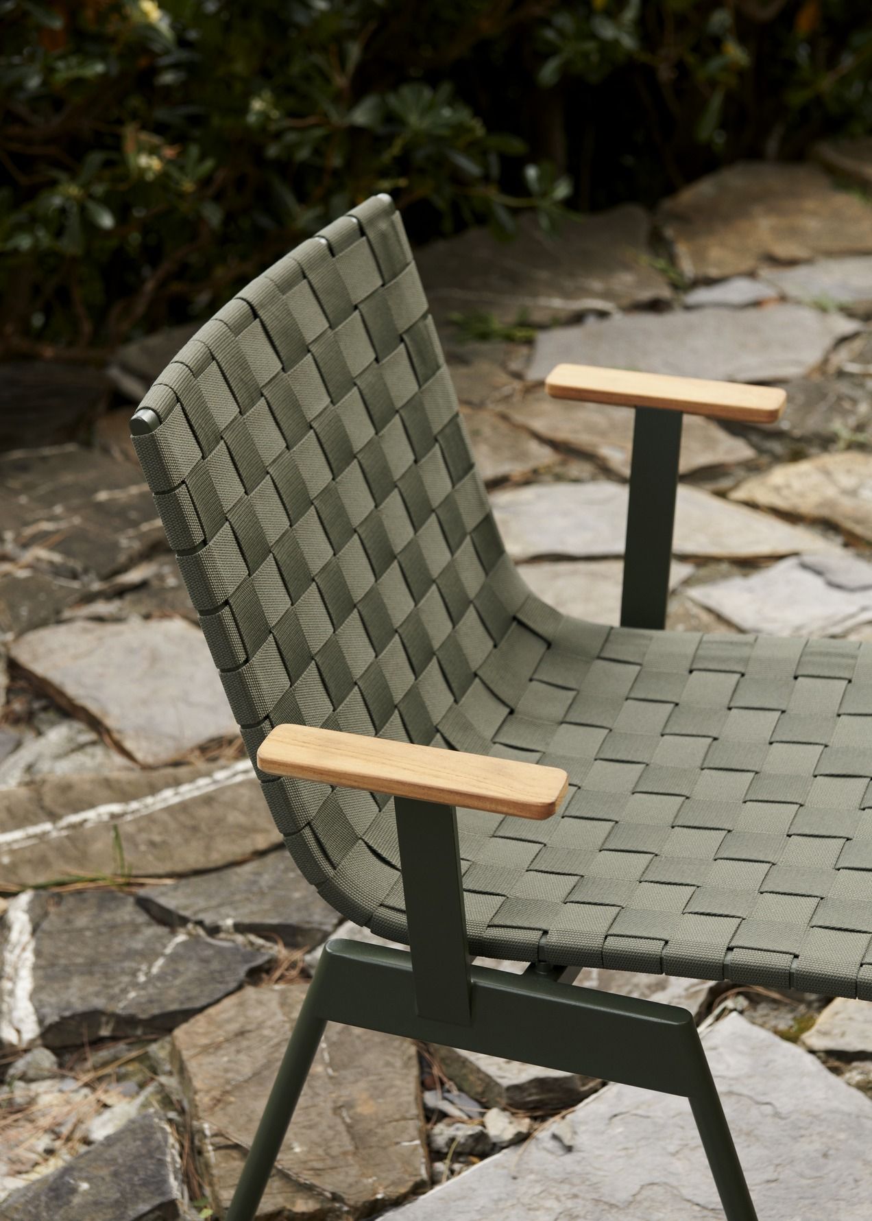 Ville AV34 Outdoor Chair Stuhl AndTradition
