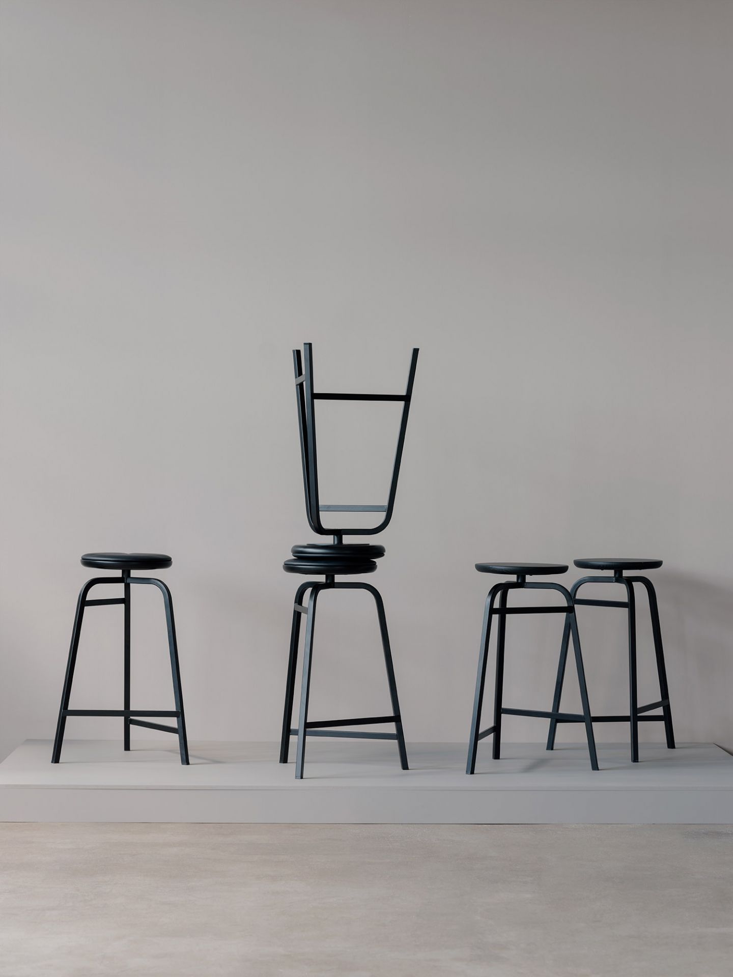 Treble Barhocker schwarz Northern