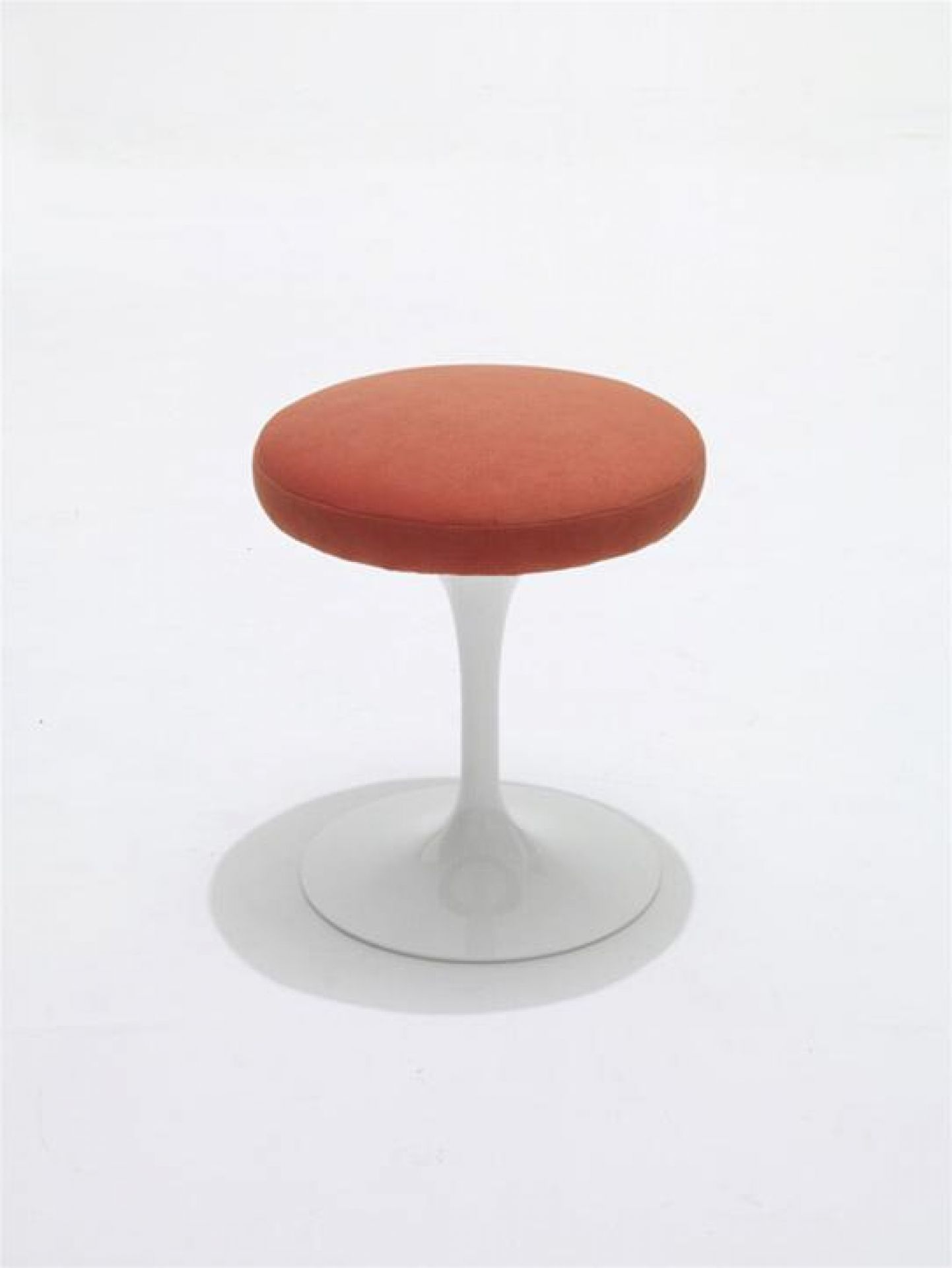 Tulip stool Hocker Knoll International