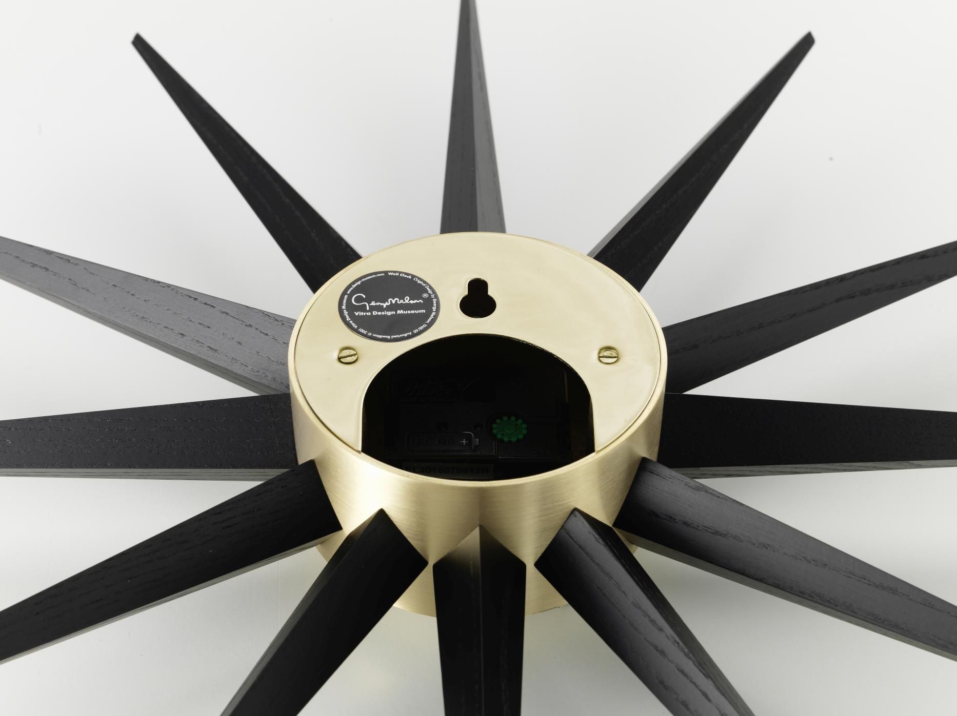 Sunburst Clock Uhr - schwarz / messing Wanduhr Vitra