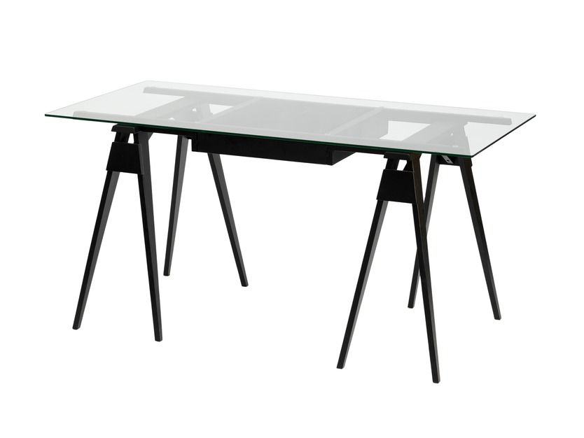 Arco Desk Tisch von Design House Stockholm mit Glasplatte und schwarzem Gestell.