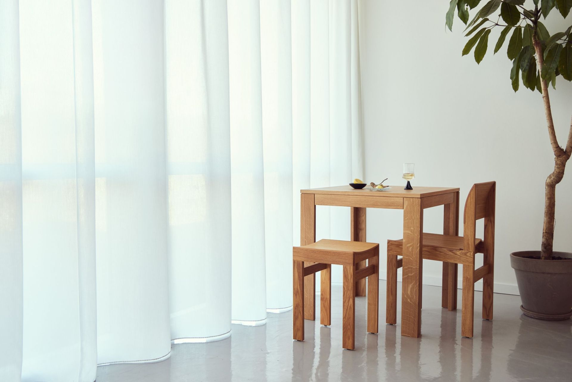 Sonder Stuhl Form & Refine