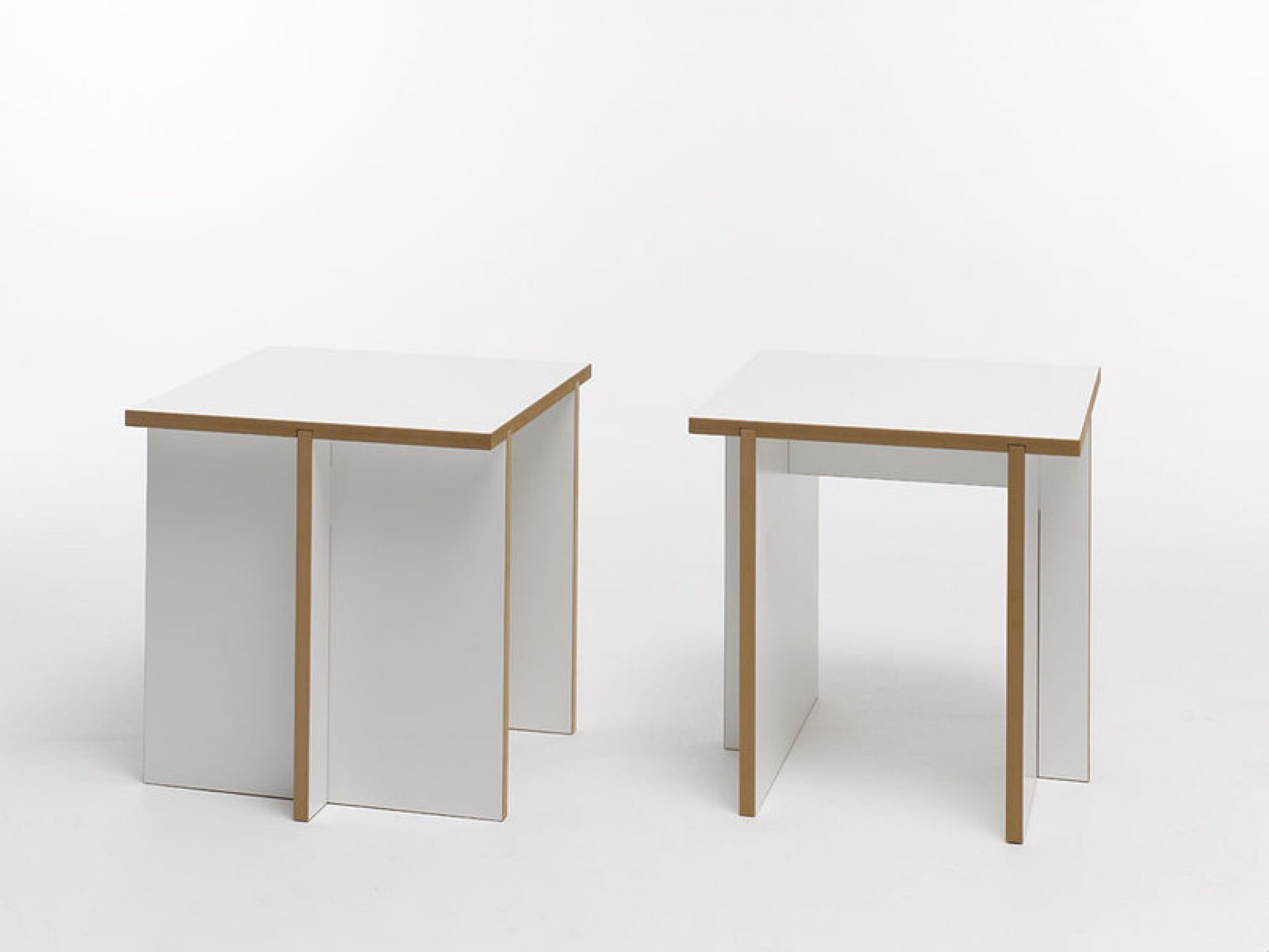 Tischgruppe Hocker Tojo