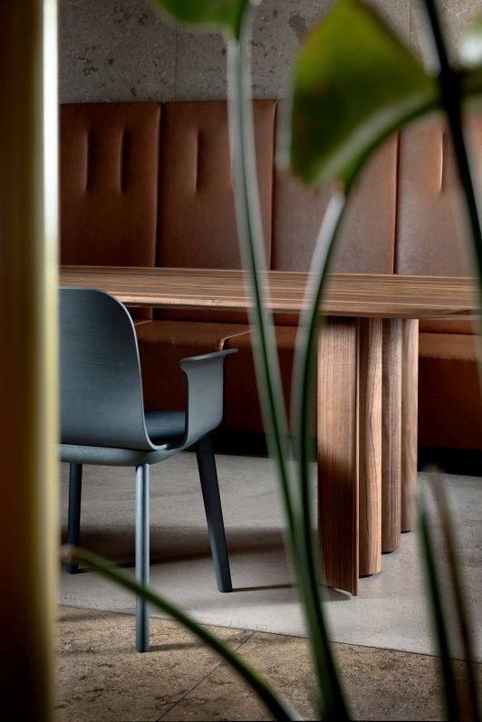 Aeon Comfort Chair Armlehnstuhl Zeitraum