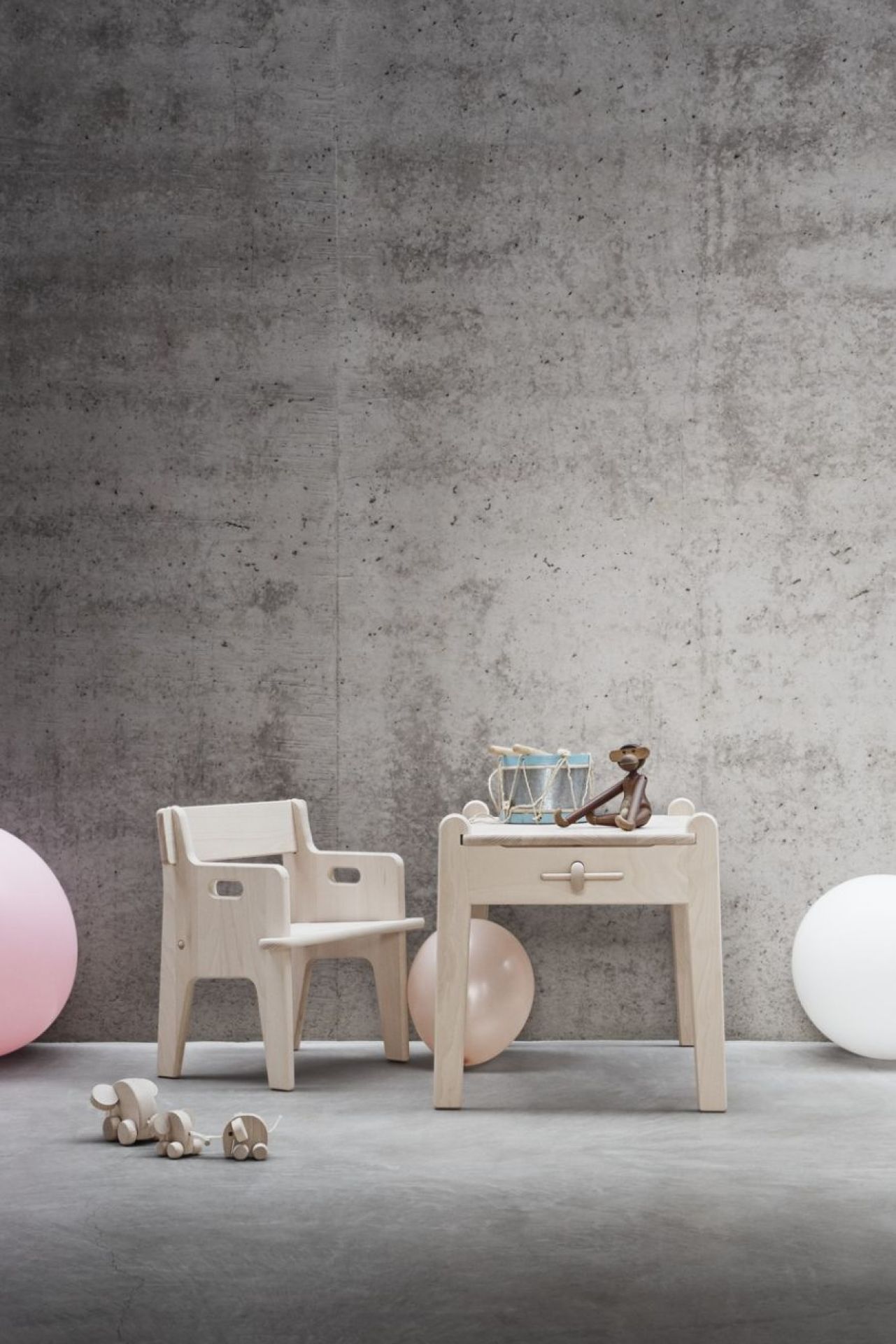 CH411 Peters Kindertisch Carl Hansen & Søn