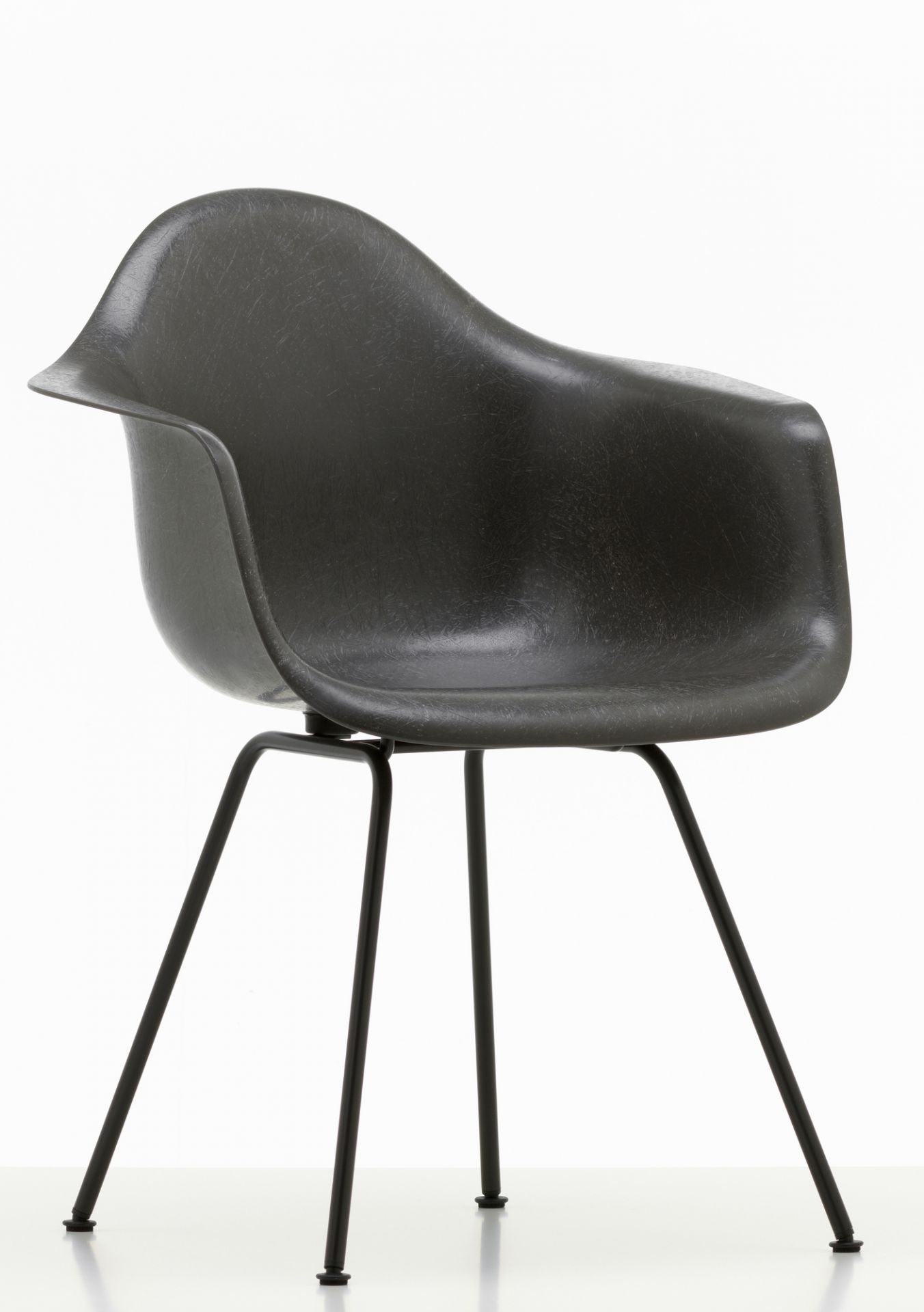 Eames Fiberglass Arm Chair DAX Stuhl Vitra