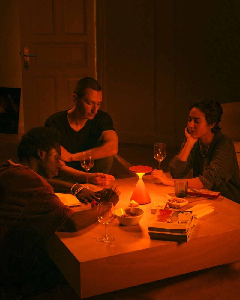 Salt Akkuleuchte / Tischleuchte Grau