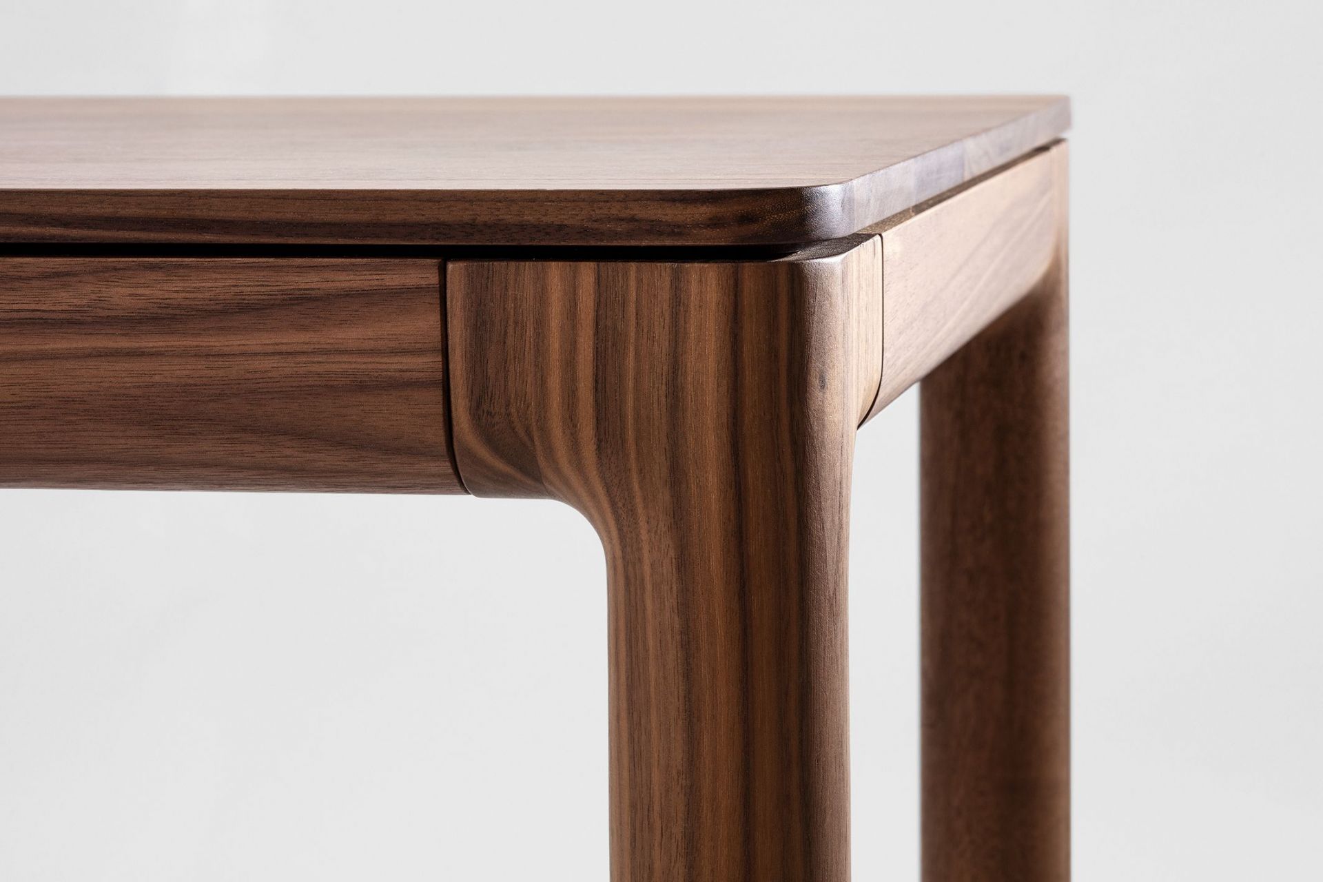M11 Tisch Massivholz Zeitraum