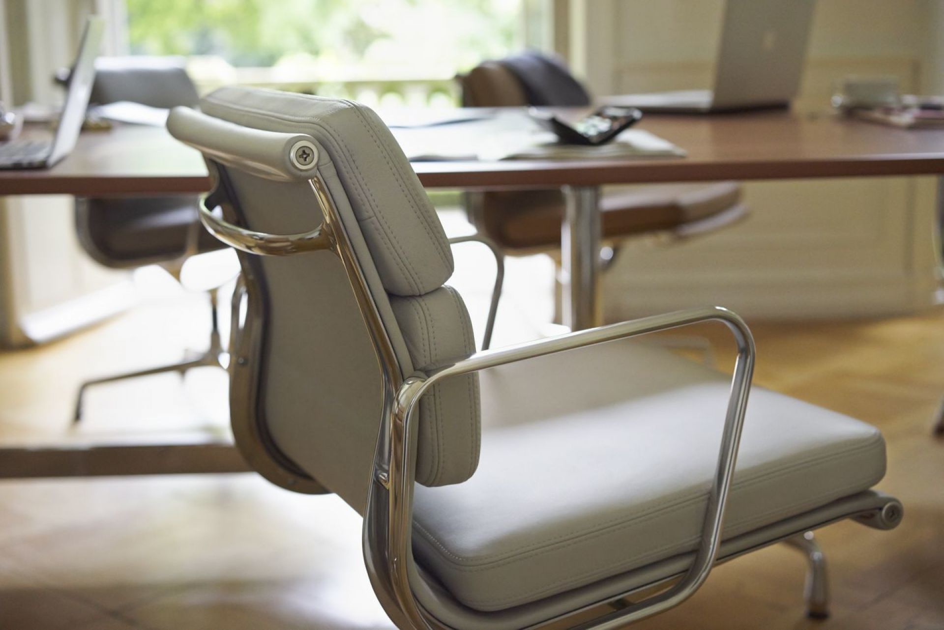 Soft Pad Chair EA208 / EA 208 Sessel Vitra