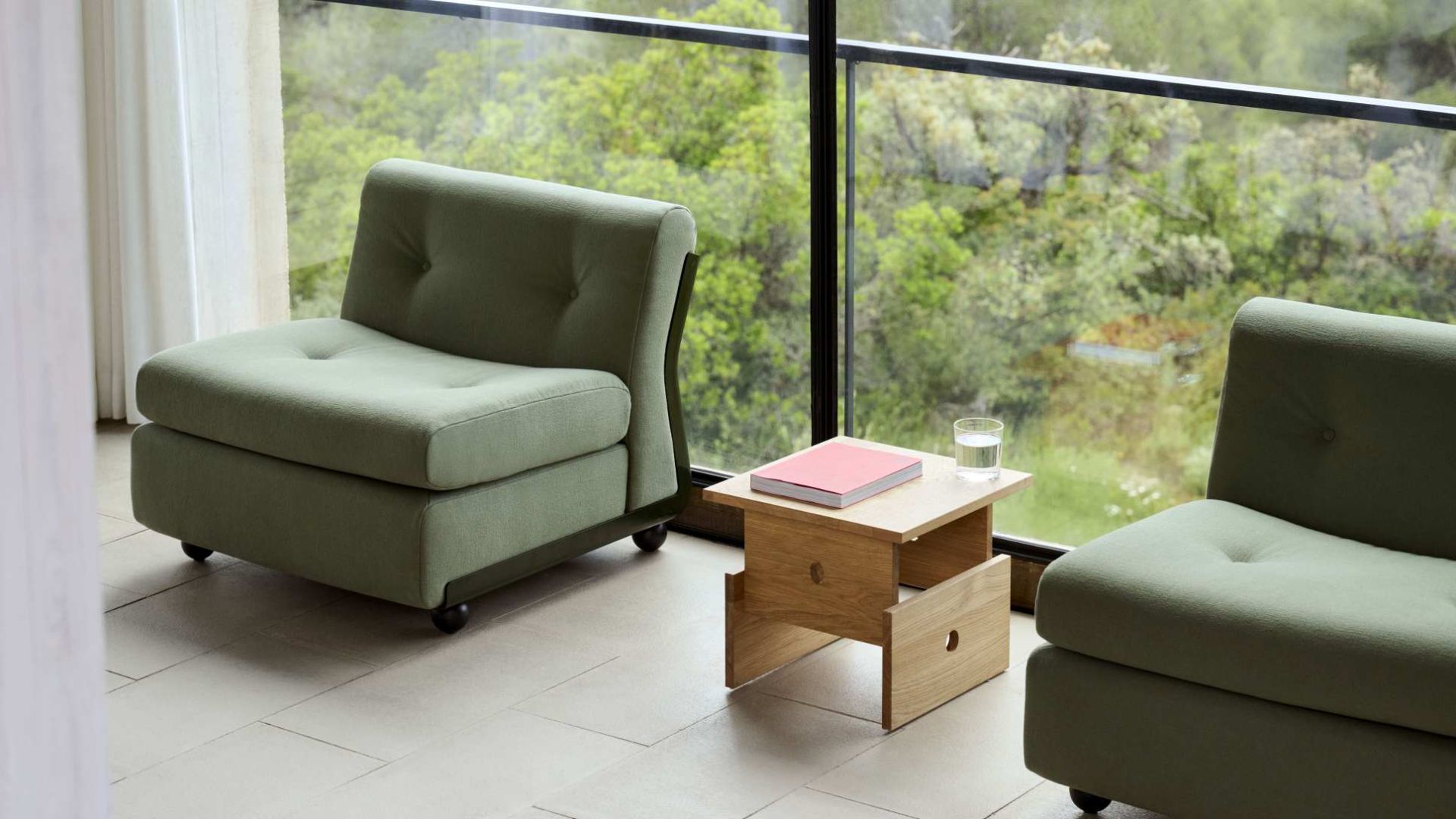 Wood Box Coffee Table Couchtisch Hay Eiche schwarz wasserbasierter lack