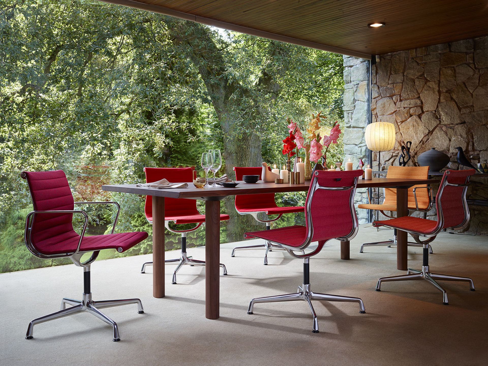 Aluminium Chair EA 101 / EA101 Stuhl Vitra