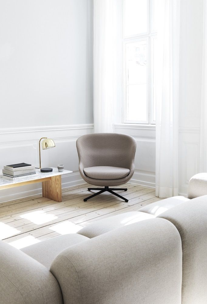 Hyg Lounge Chair Low Swivel Sessel mit Drehgestell Normann Copenhagen