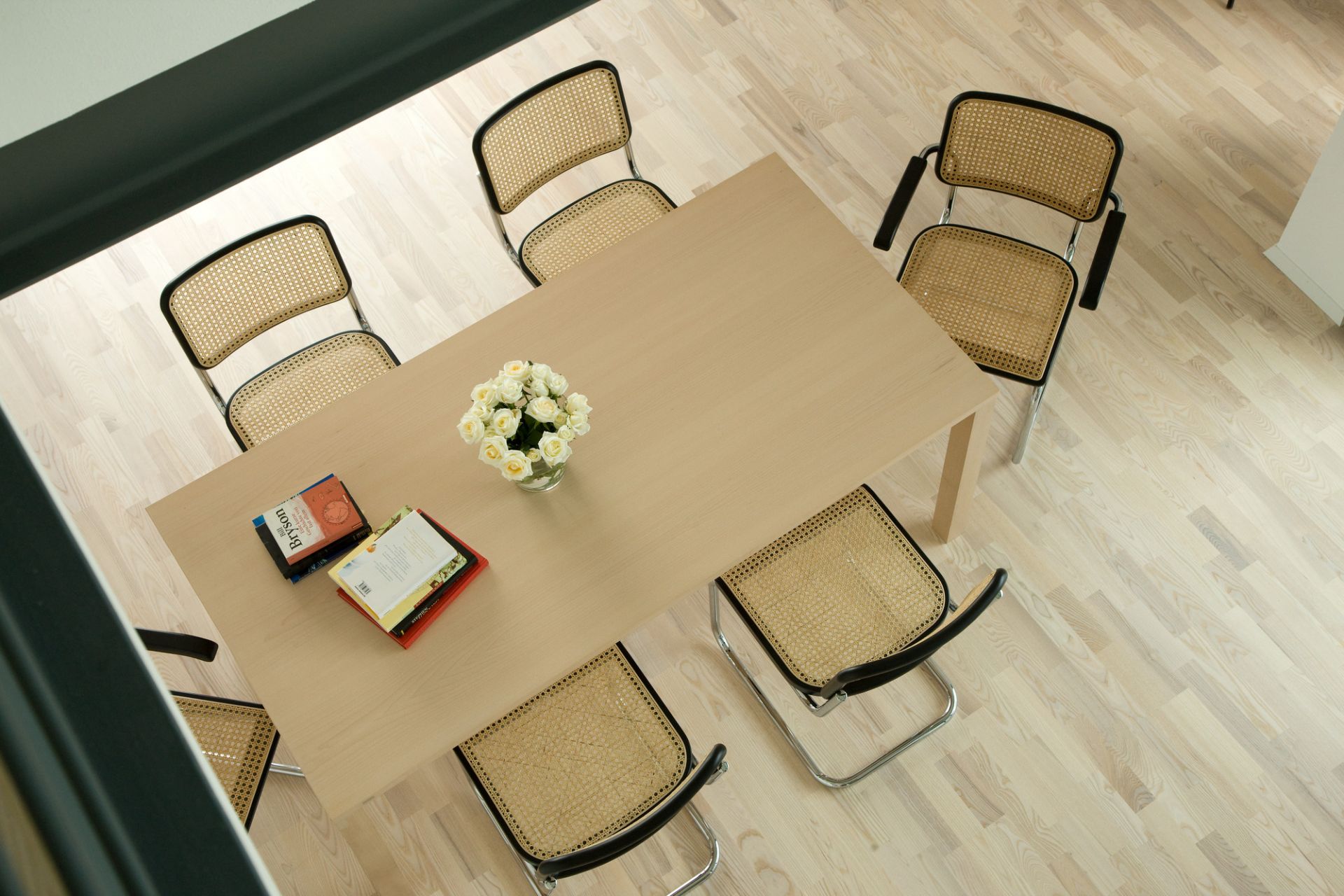 S 32 V Stahlrohr Klassiker Freischwiger Thonet Natur - Chrom