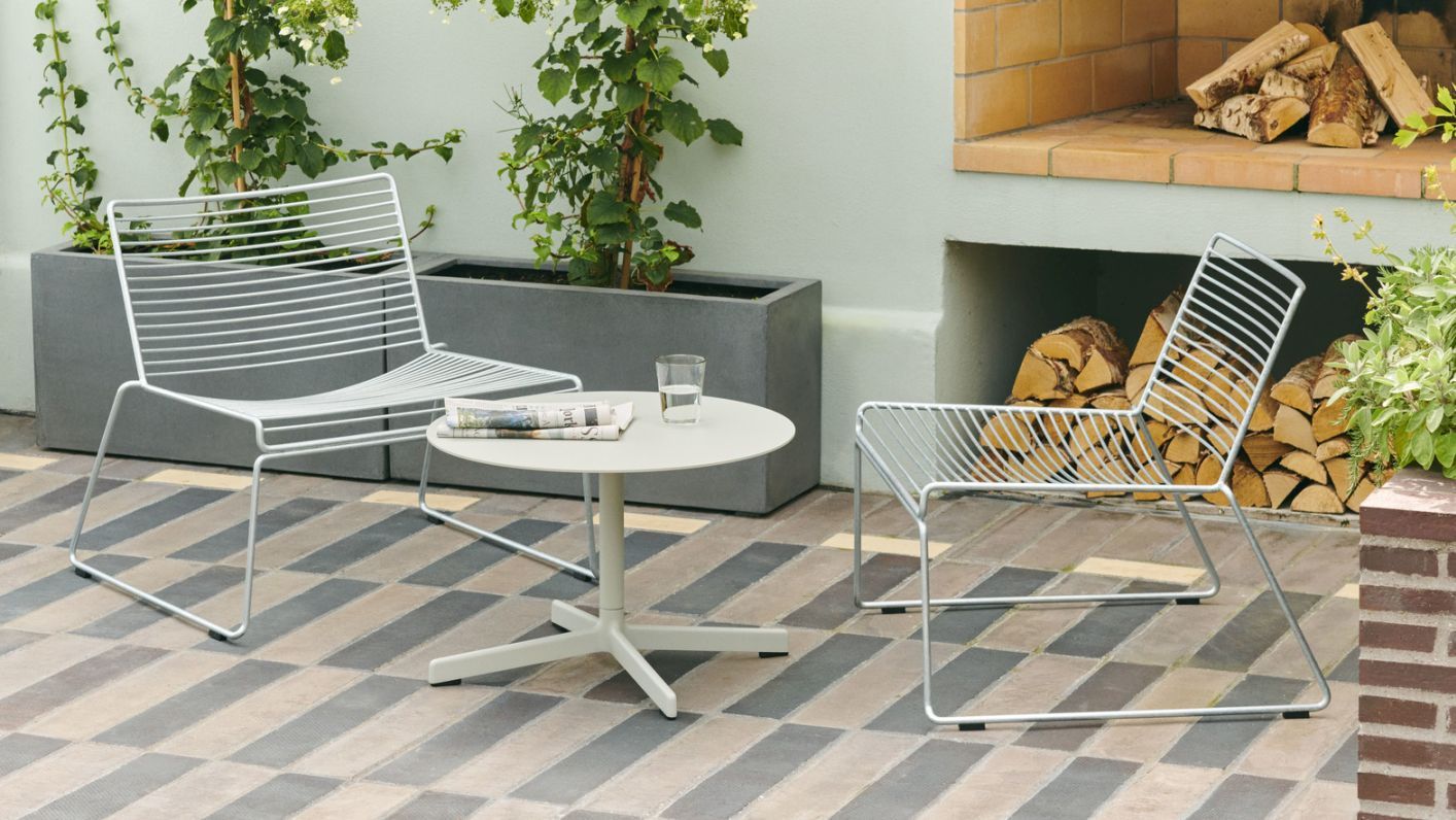 Hee Lounge Chair Schwarz Hay