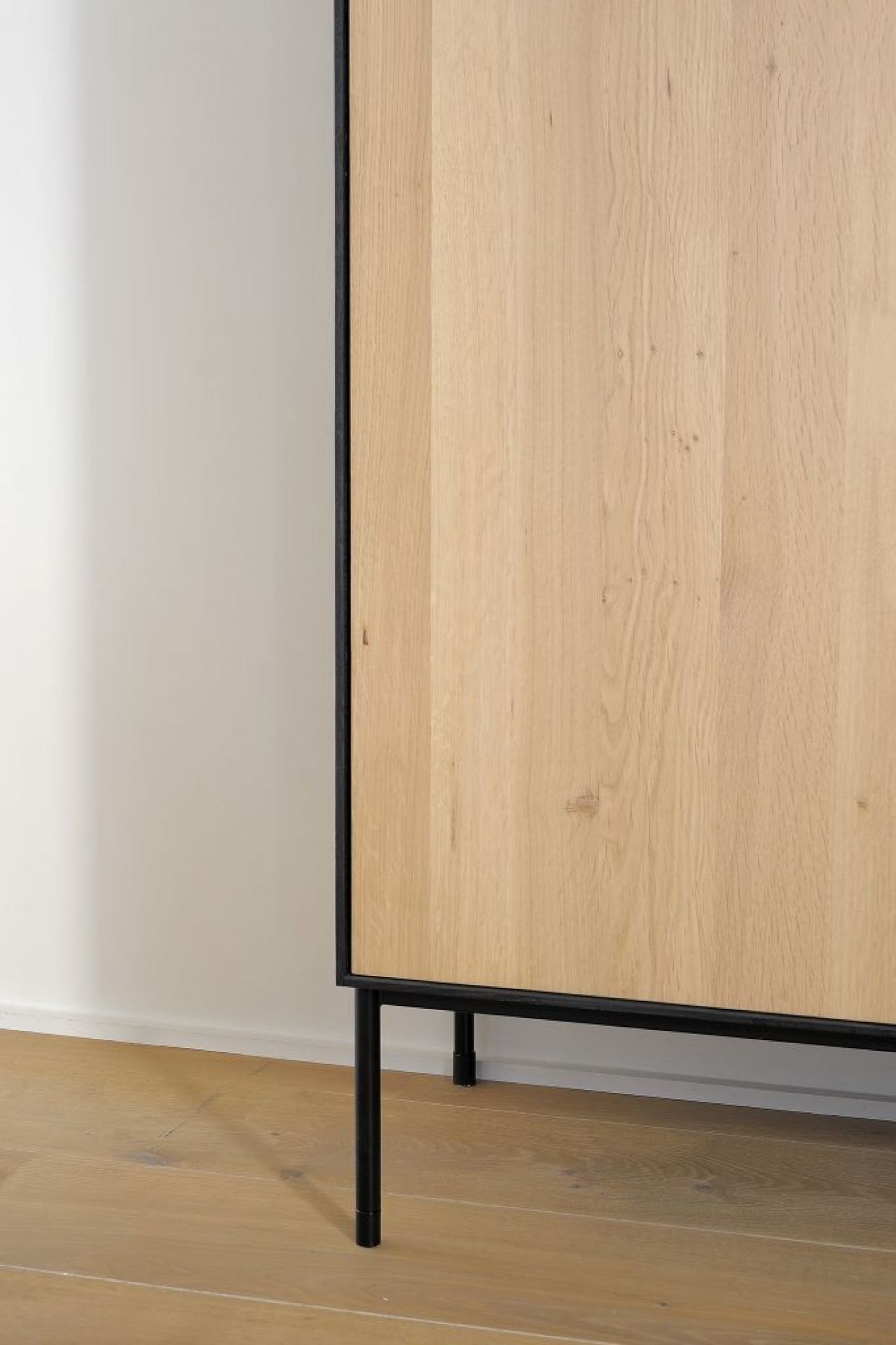 Blackbird Hochschrank Eiche Ethnicraft