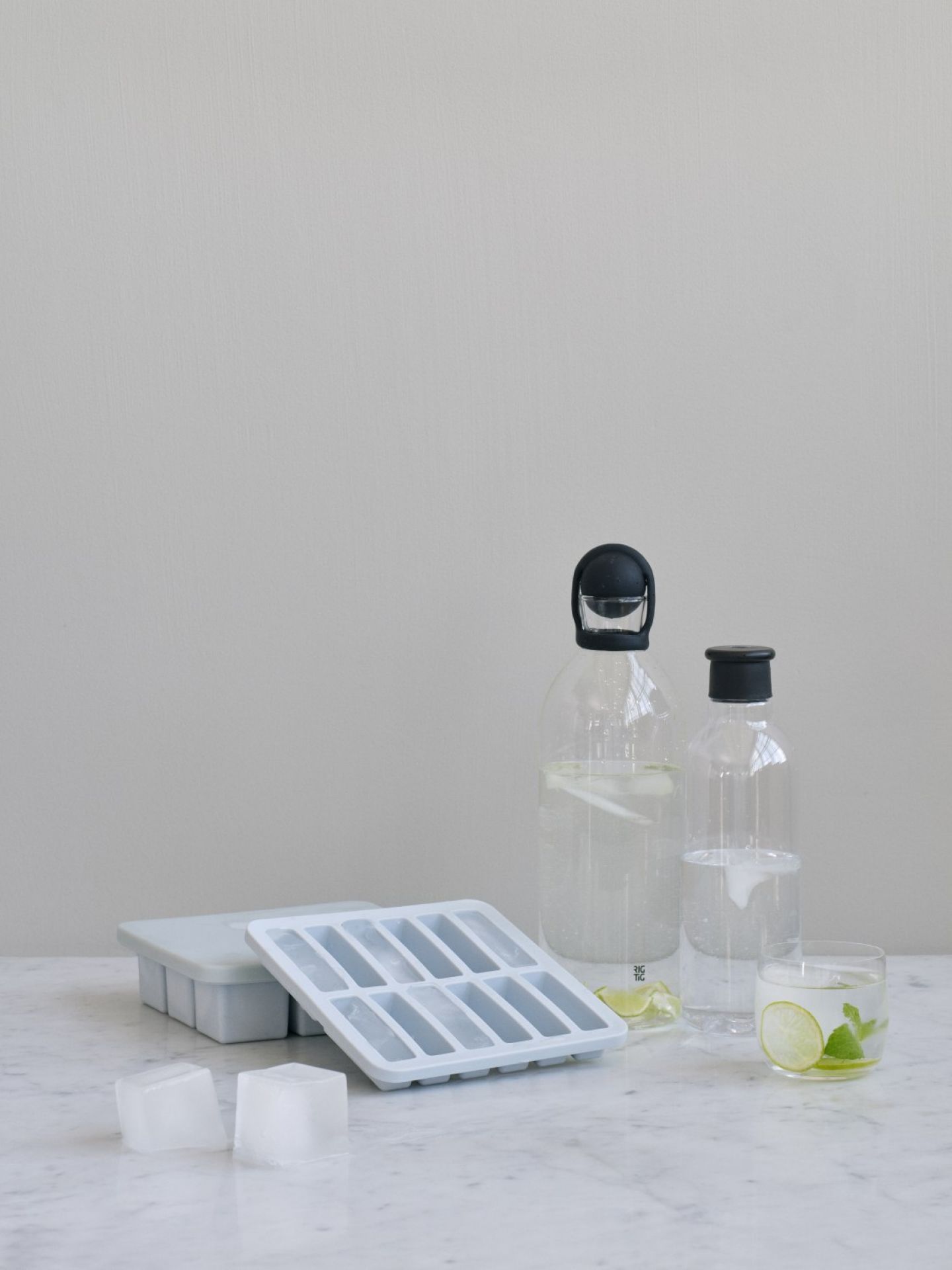 Cool It Wasserkaraffe Schwarz RIG TIG by Stelton EINZELSTÜCK