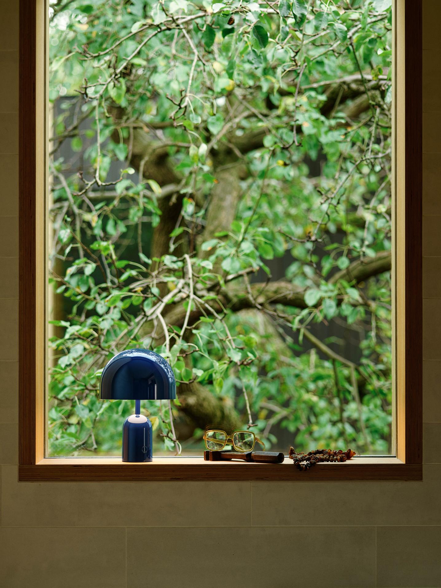 Bell Portable LED Table lamp Akkuleuchte / Tischleuchte Tom Dixon