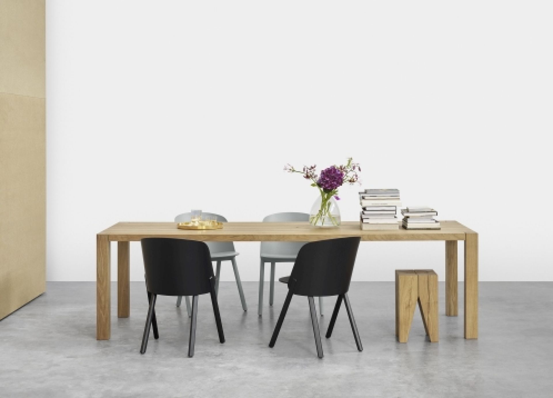CH05 This Stuhl e15