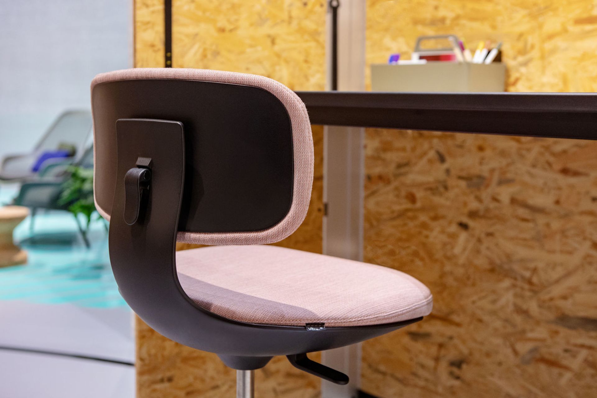 Rookie Bürodrehstuhl Vitra Plano schwarz