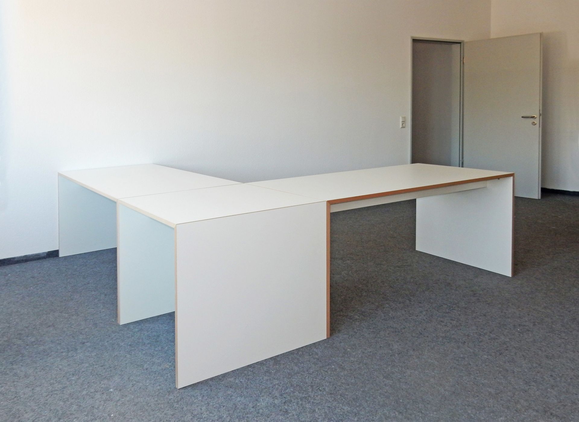 Freistell Tisch groß Tojo