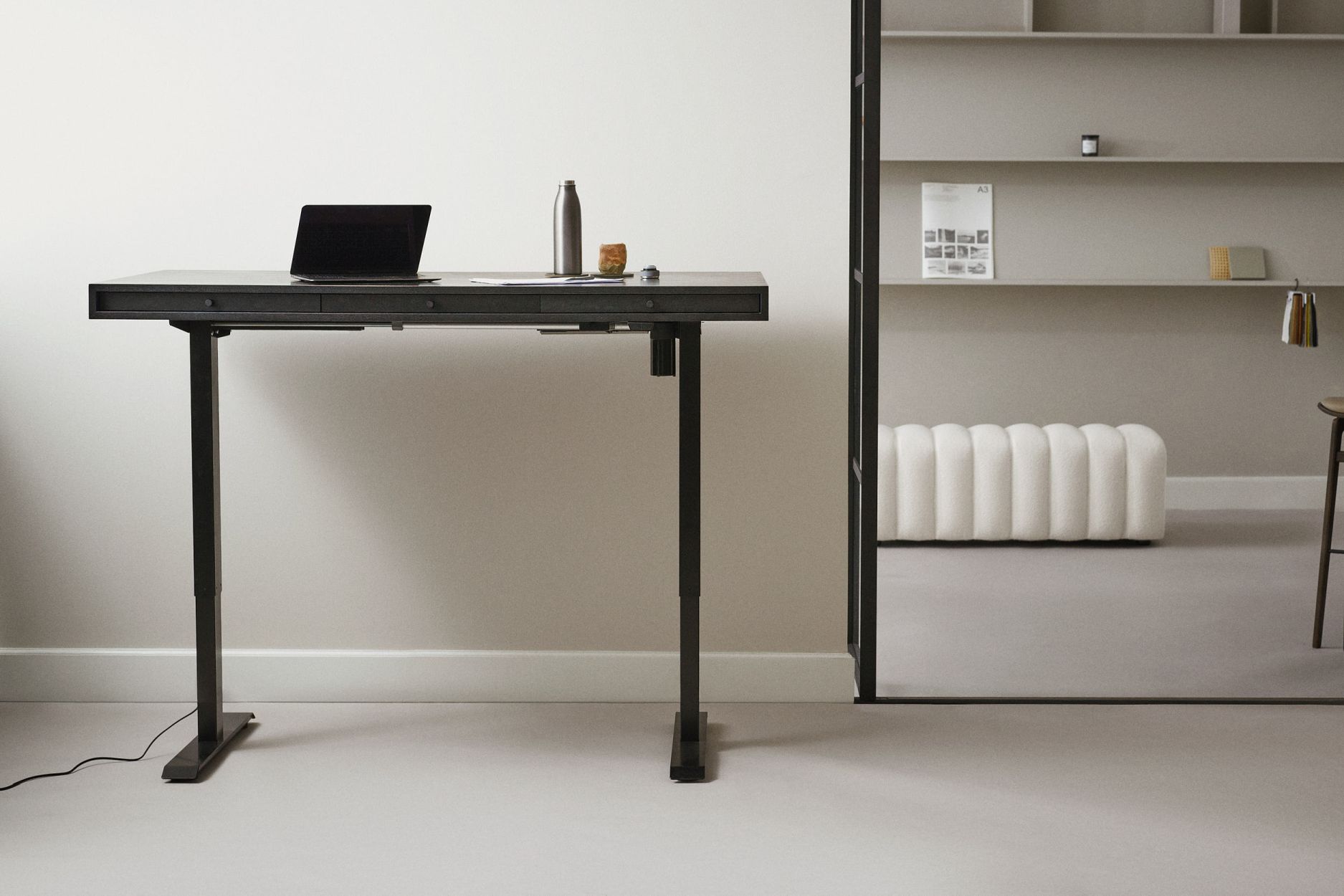 JFK Büroschreibtisch mit Hydraulischen Beinen Black Norr11