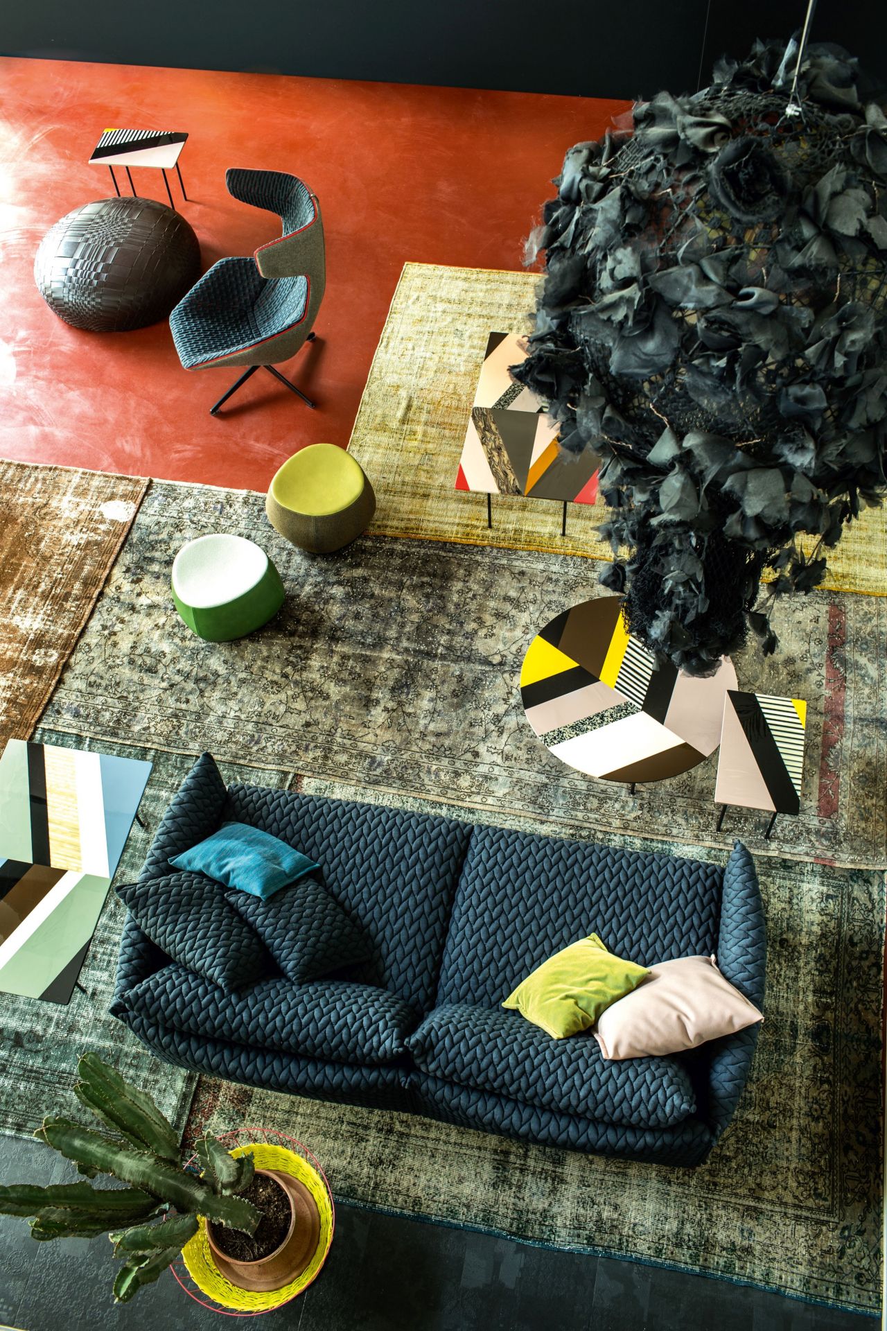 Fishbone Tisch rund gelb Moroso