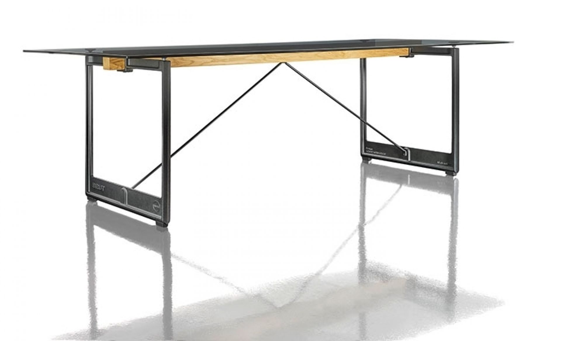 Brut Tisch Magis