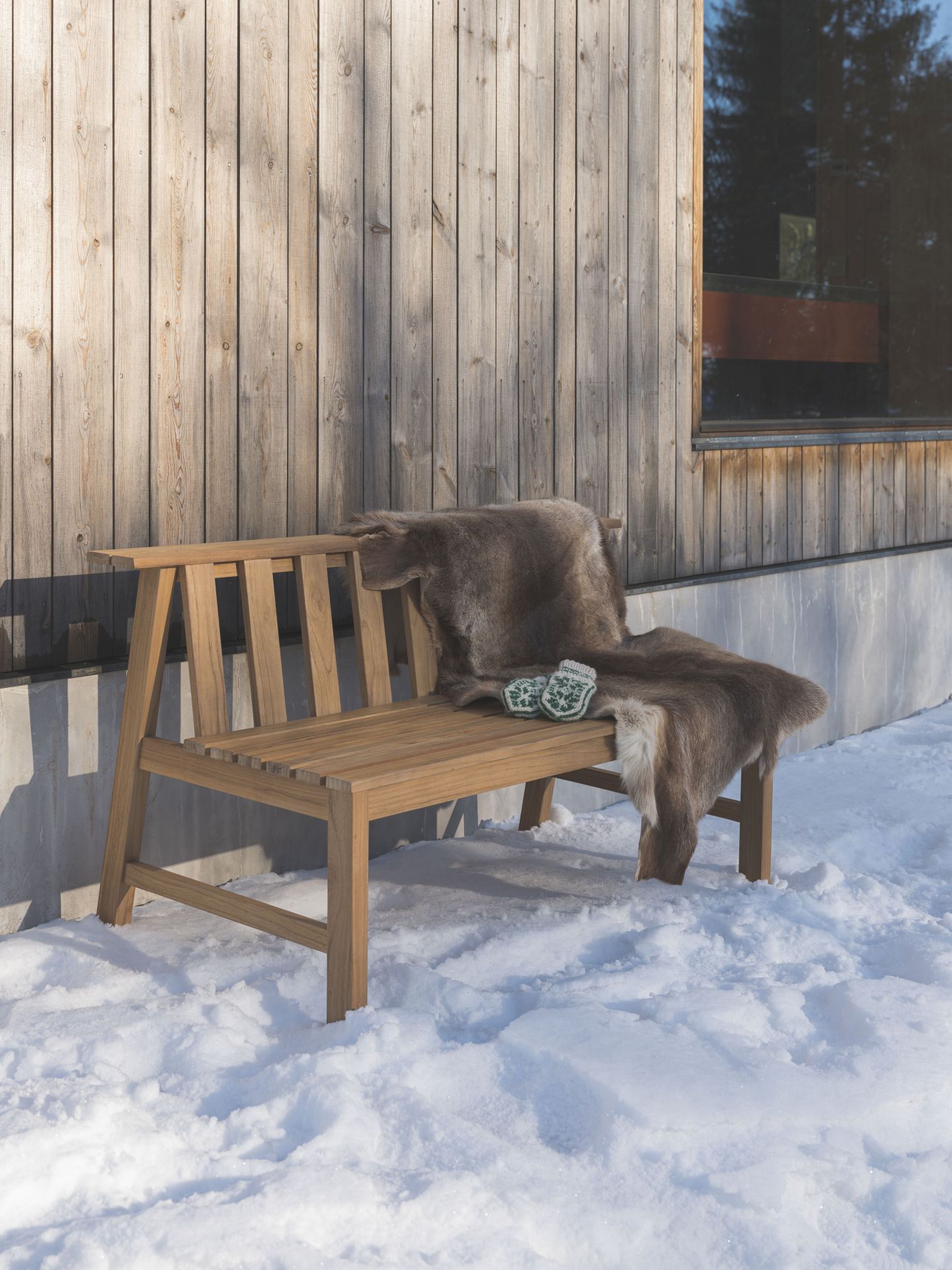 Cadence Bank Teak Outdoor Skagerak by Fritz Hansen
