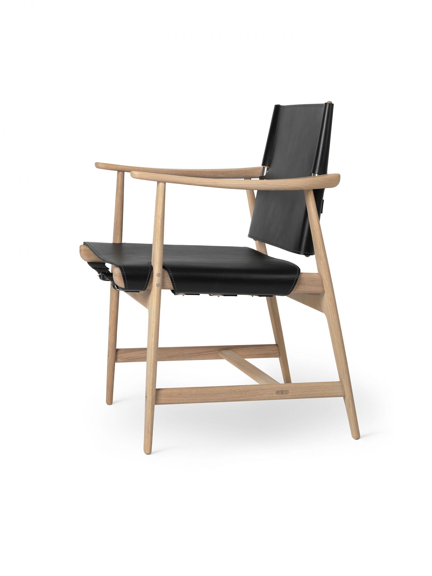 Huntsman Chair: Holzstuhl mit schwarzem Leder und Gestell aus geölter Eiche.