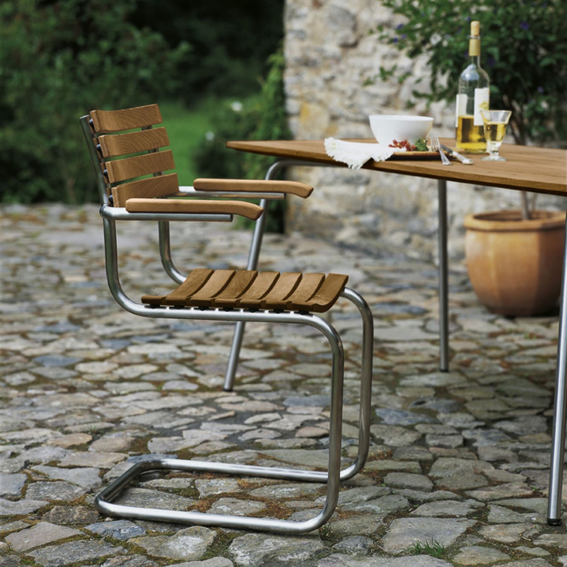 S 40 / S 40 F Gartenstuhl Freischwinger Thonet