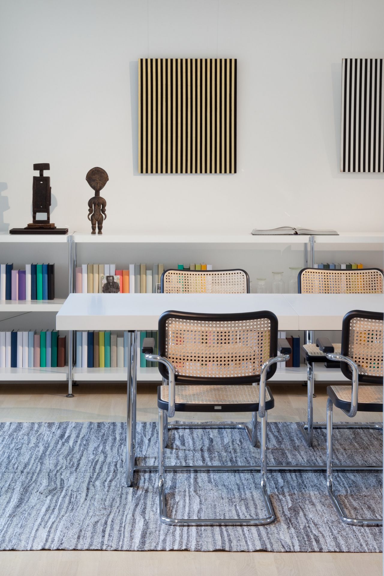 S 64 V Stahlrohr Klassiker Freischwinger Thonet Schwarz - Chrom